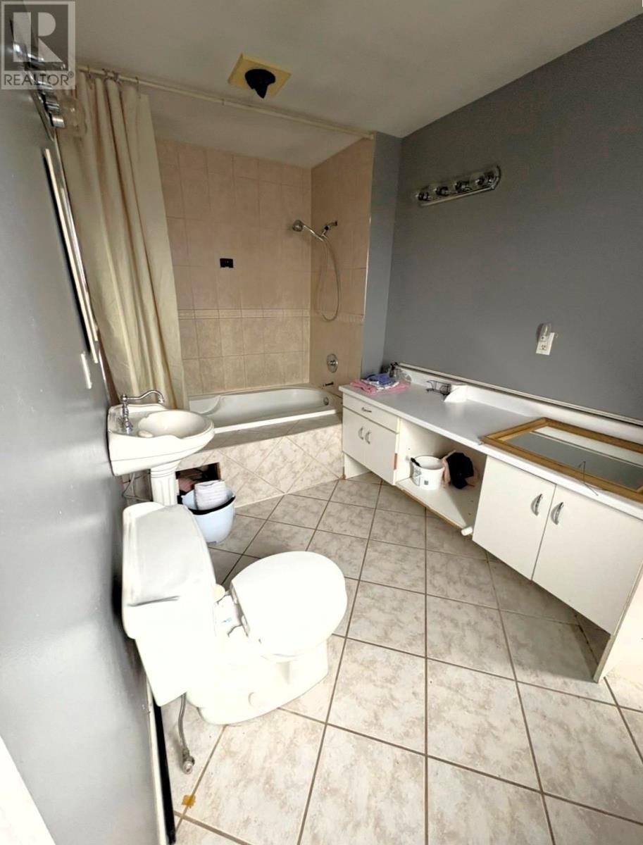 52 Main Street Property Photo 20