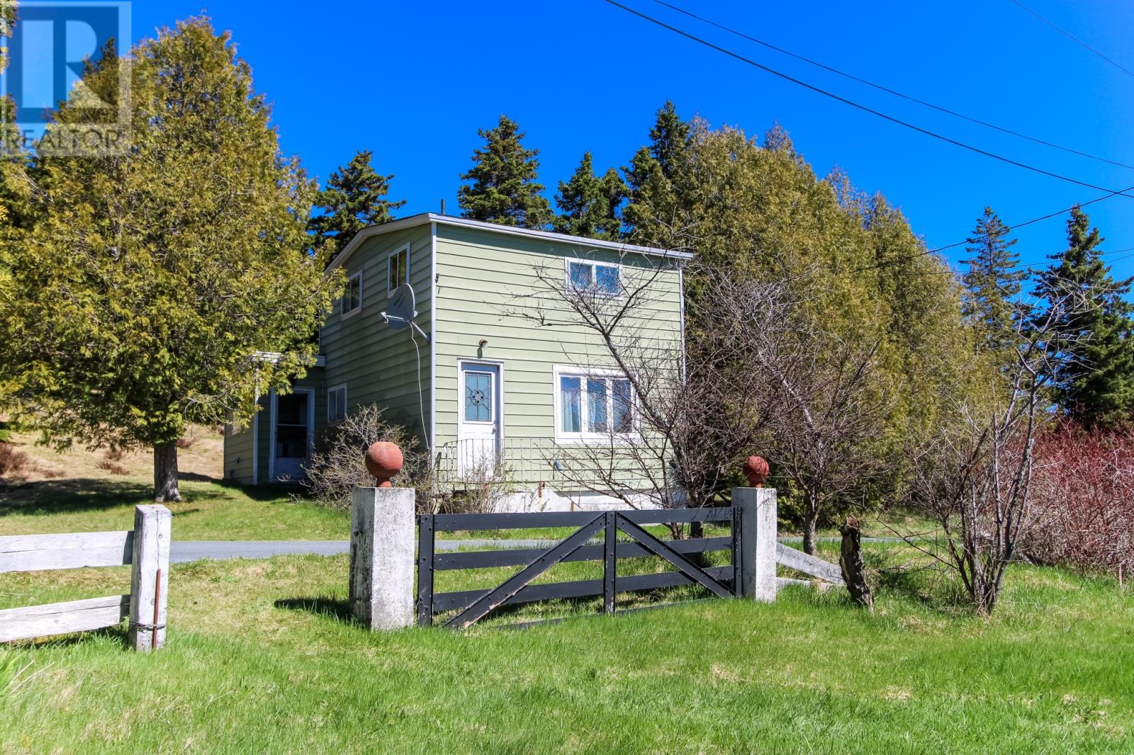 5 Back Path Road Property Photo 1