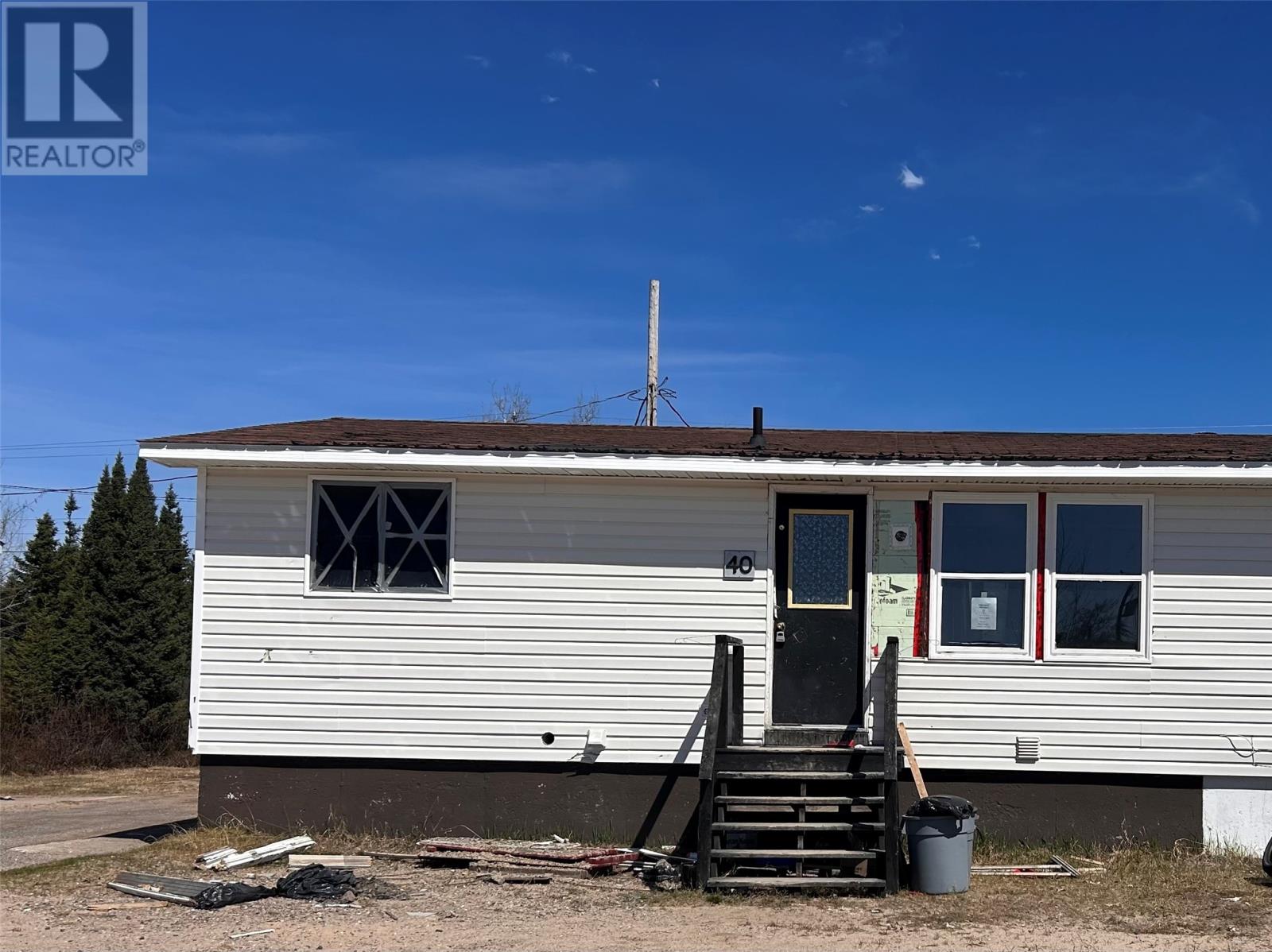 40 Cooper Crescent Property Photo 1