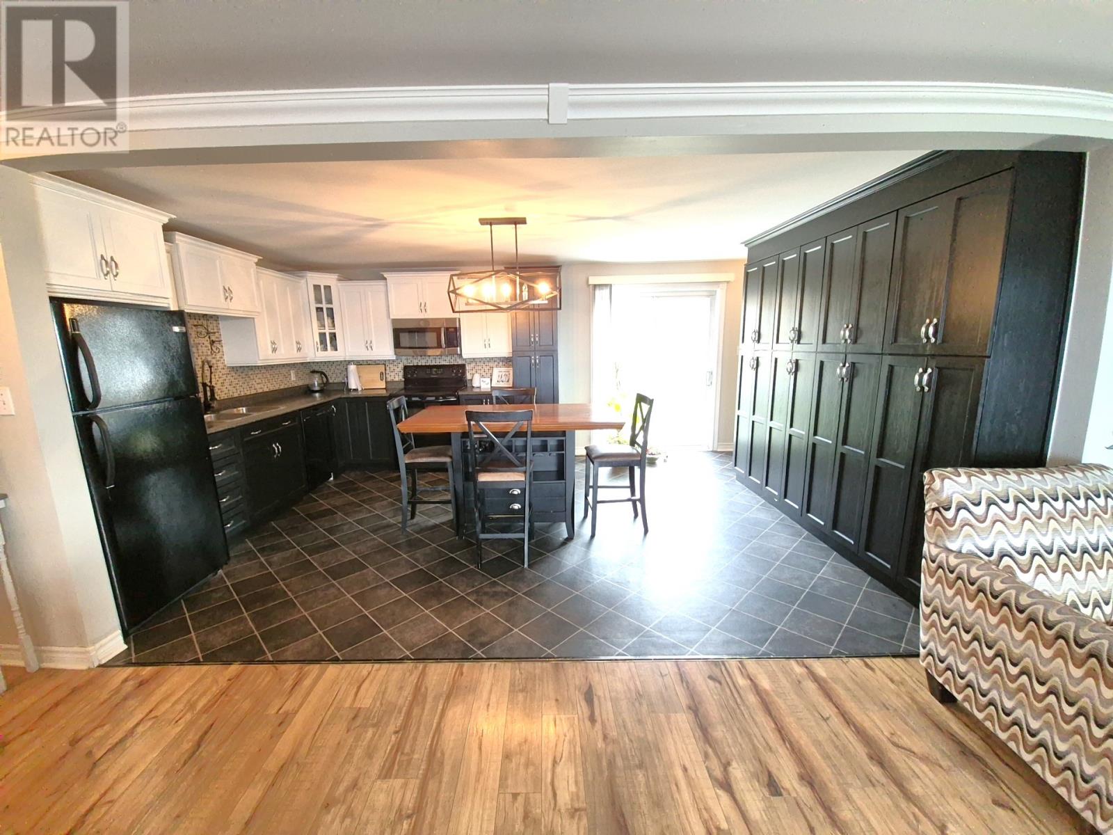 142 Main Street Property Photo 6