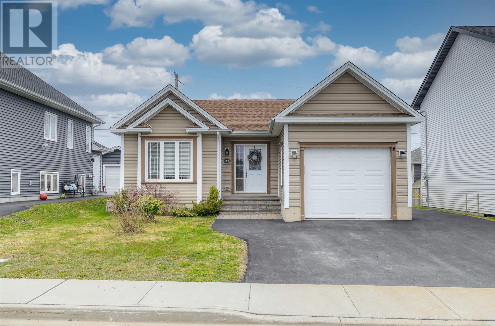 22 Sugar Pine Crescent