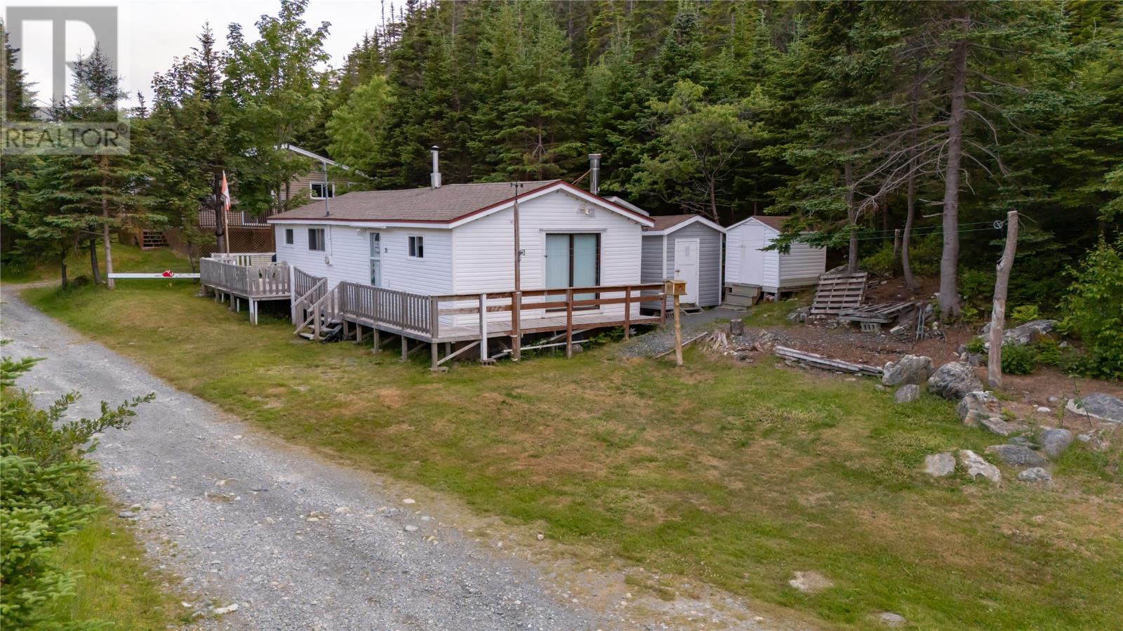 33 Beaver Pond Road Property Photo 4