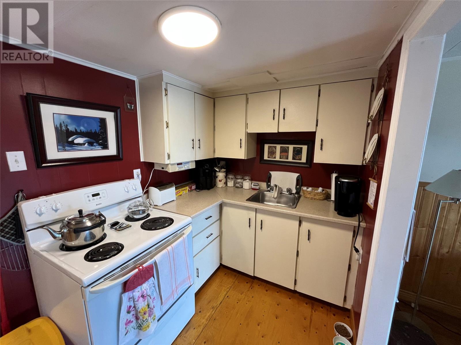 33 Beaver Pond Road Property Photo 11