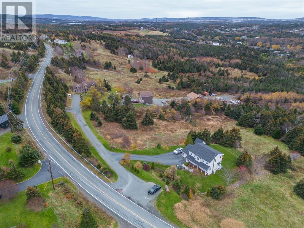 563-565 Marine Drive Property Photo 4