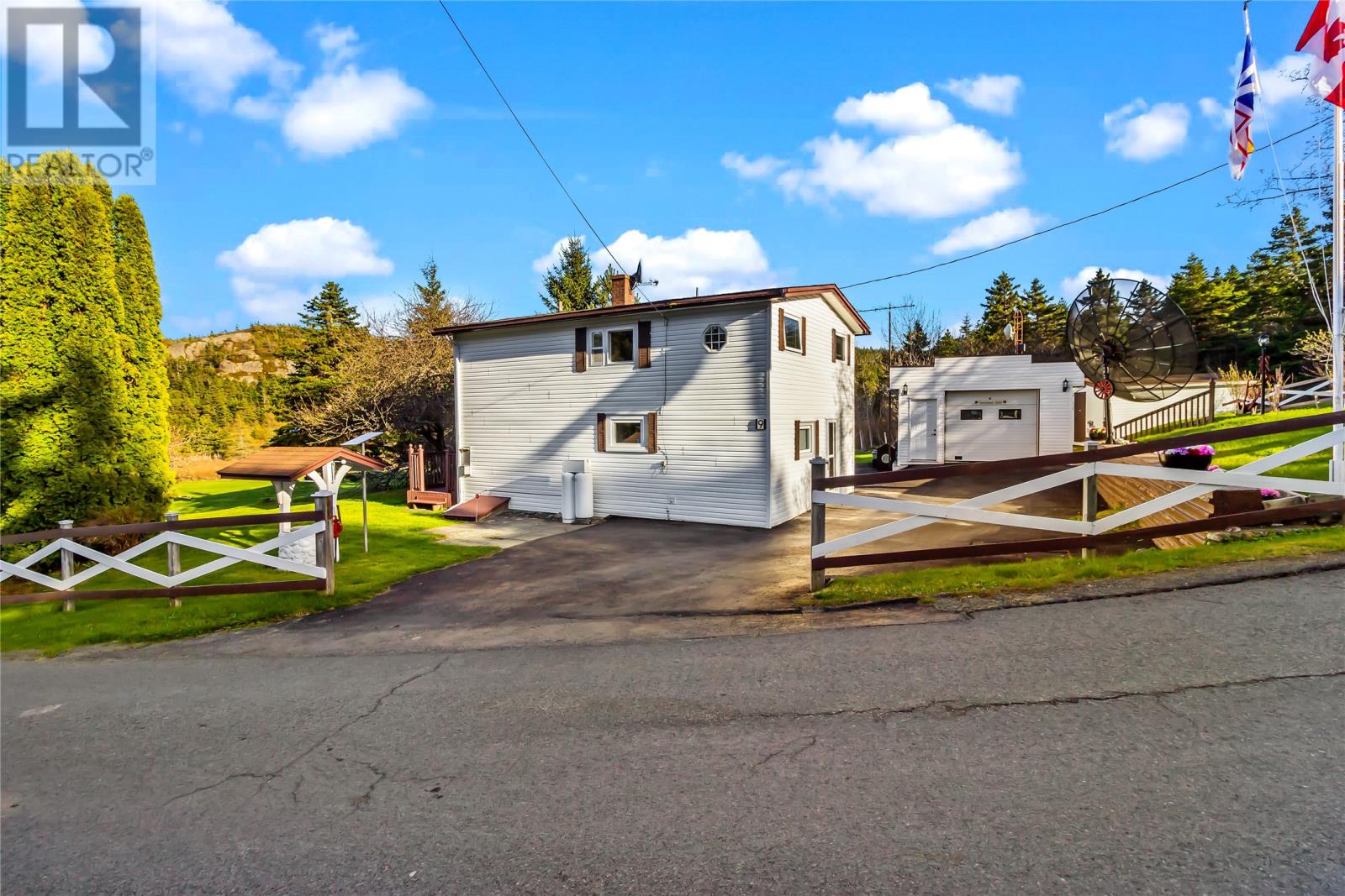 9 Gushue's Road Property Photo 2