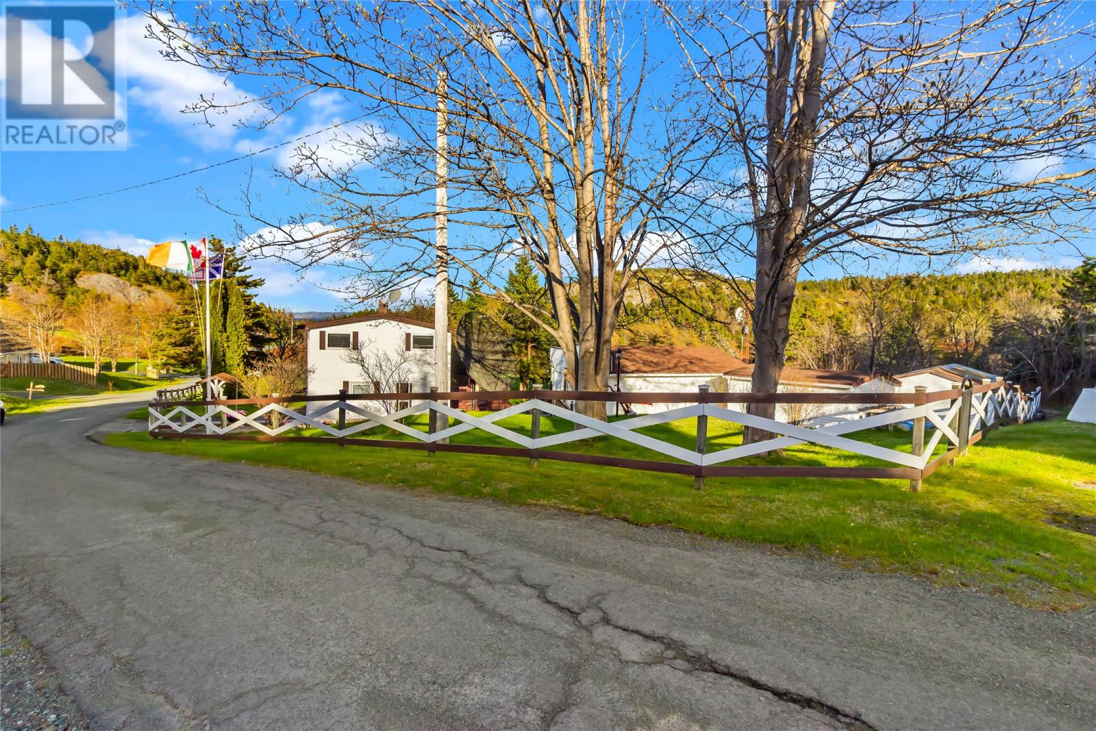 9 Gushue's Road Property Photo 3