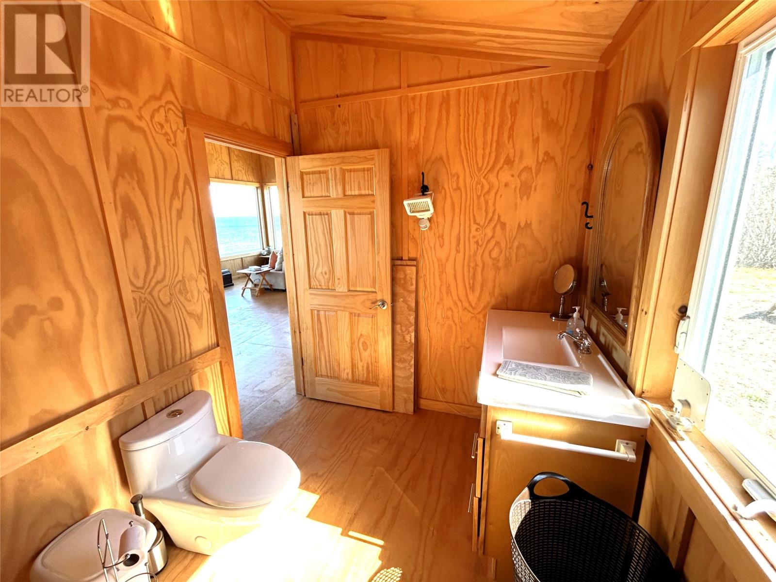 00 Main Street Property Photo 15