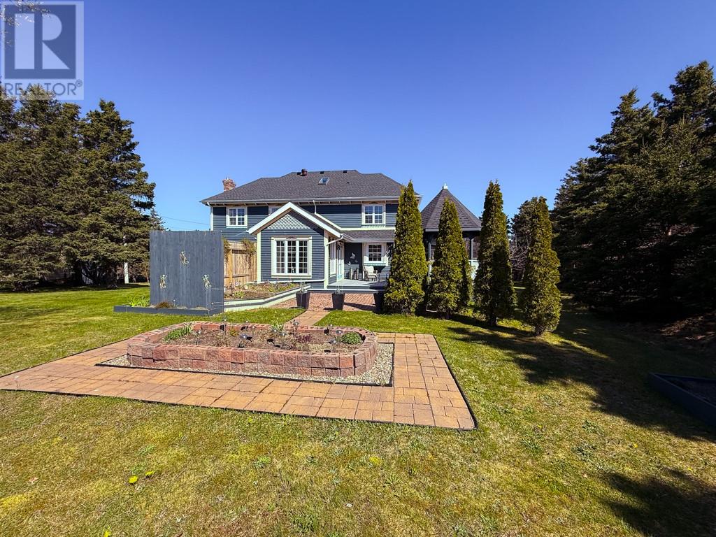 98 Greens Road Property Photo 6