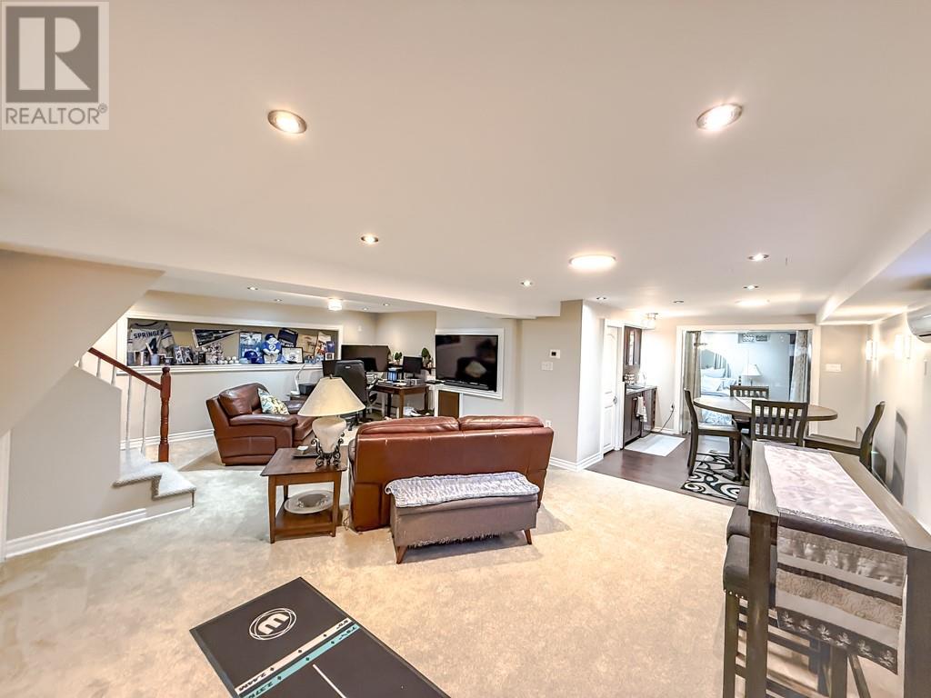 98 Greens Road Property Photo 30