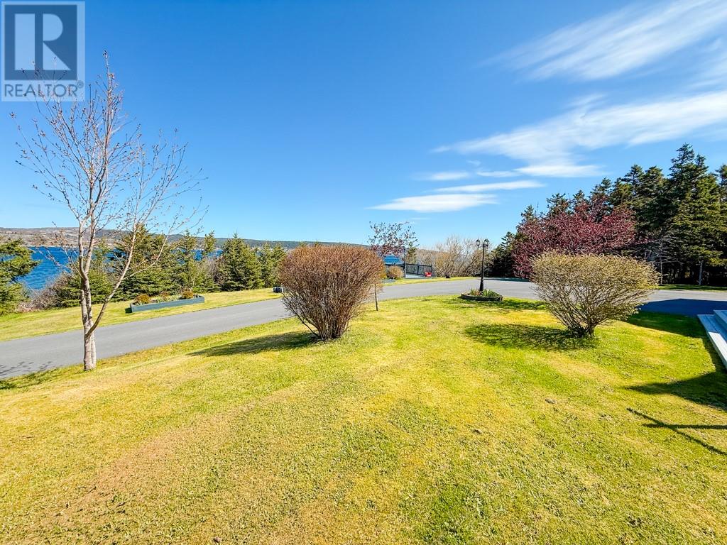 98 Greens Road Property Photo 46