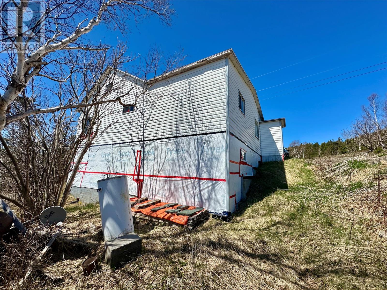27 Village Cove Road W Property Photo 7