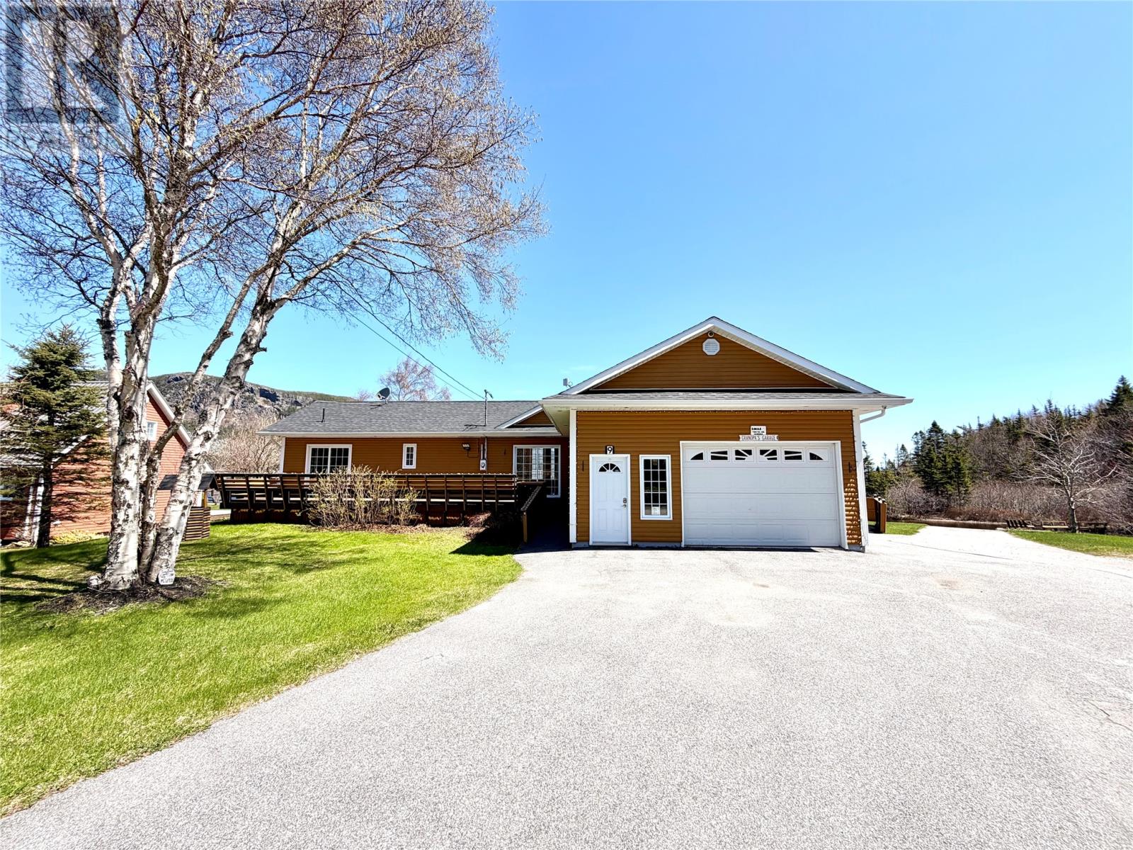 9 Regatta Drive Property Photo 1