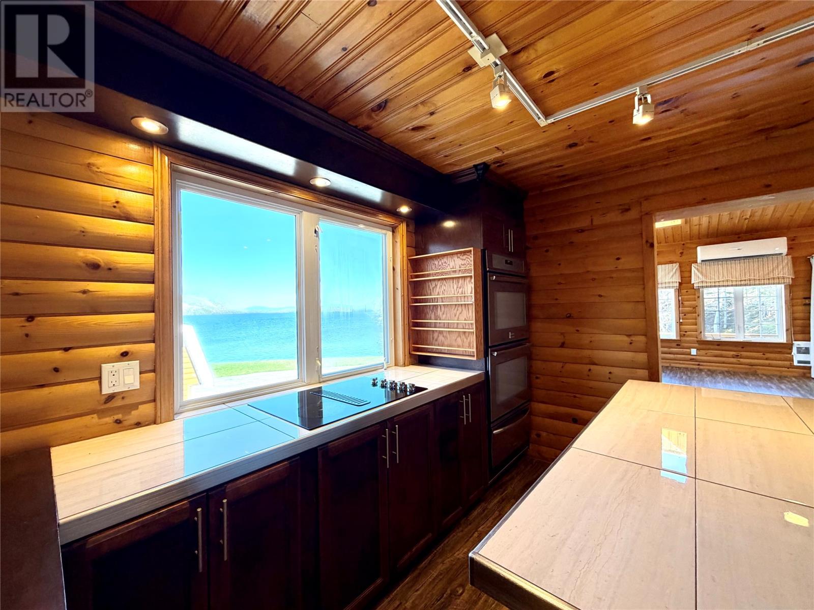 9 Regatta Drive Property Photo 24