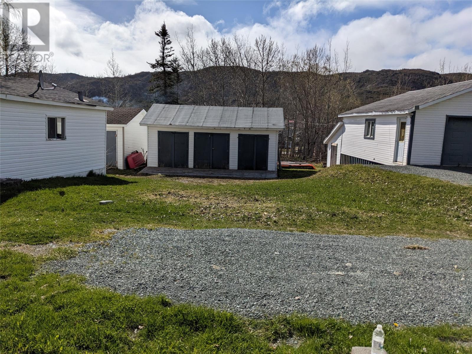 12 Forest Road Property Photo 38
