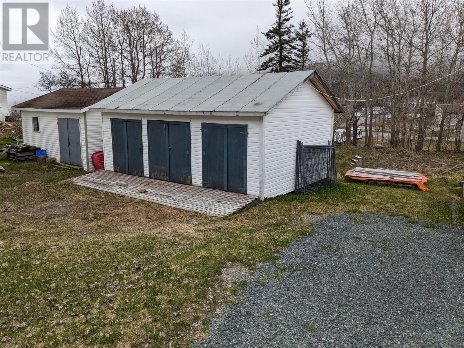 12 Forest Road Property Photo 40