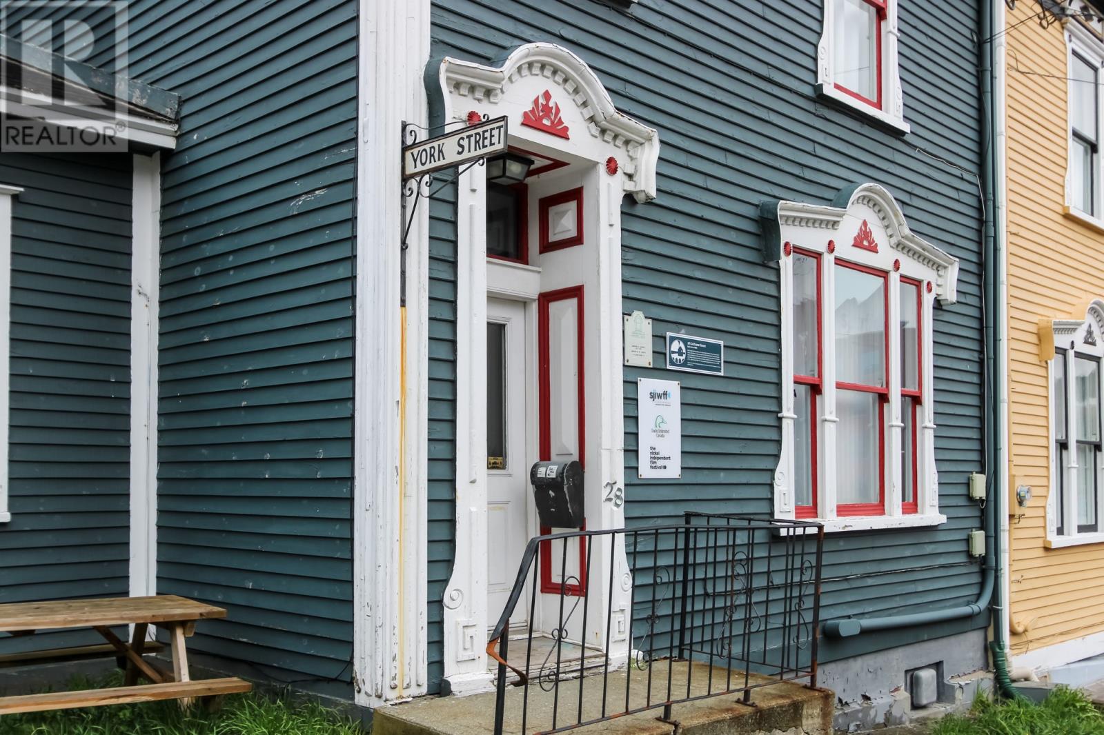 28 Cochrane Street Property Photo 4
