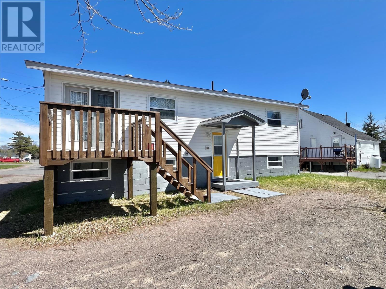 11 Fourth Avenue Property Photo 3