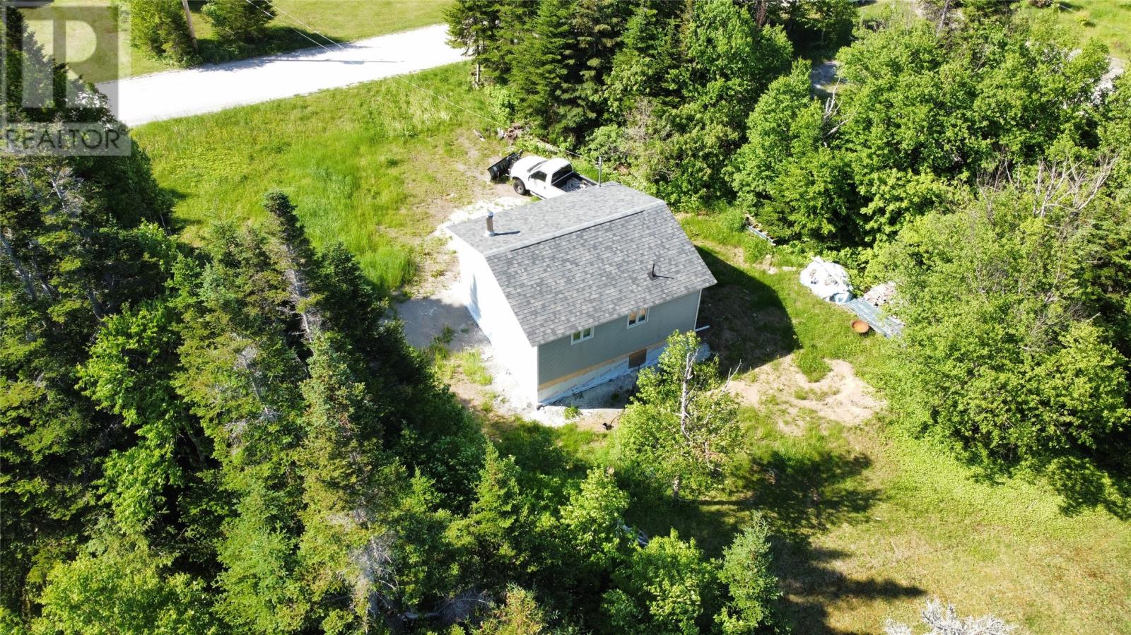 2 Sunset Drive Property Photo 4
