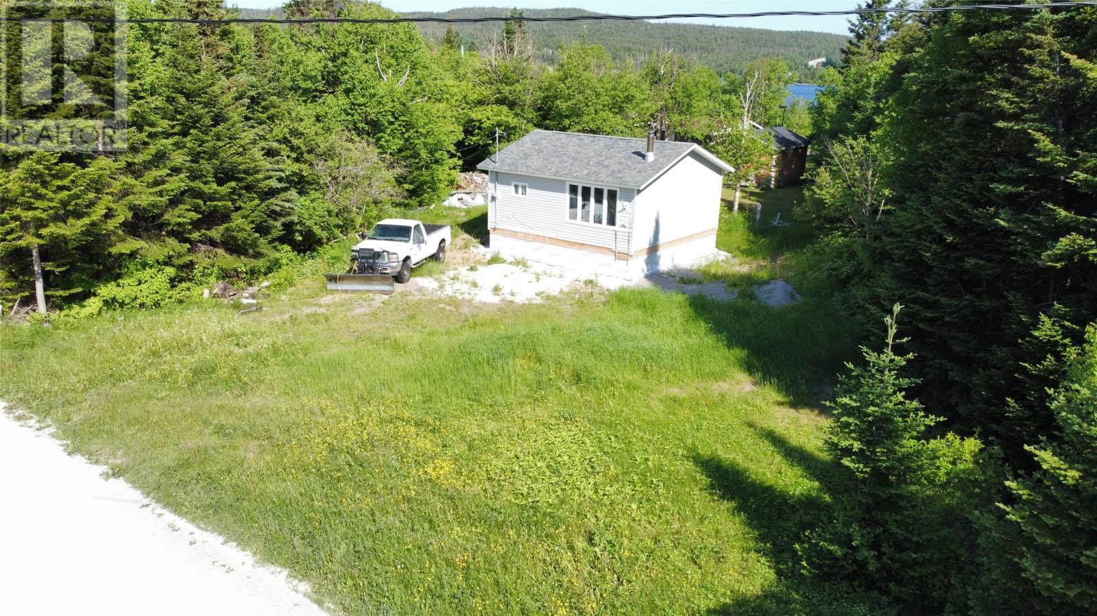 2 Sunset Drive Property Photo 6