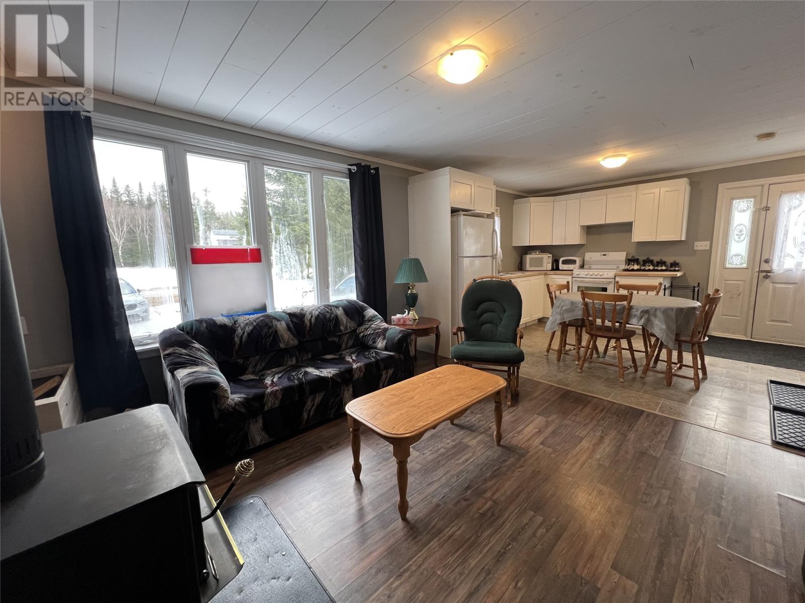 2 Sunset Drive Property Photo 10