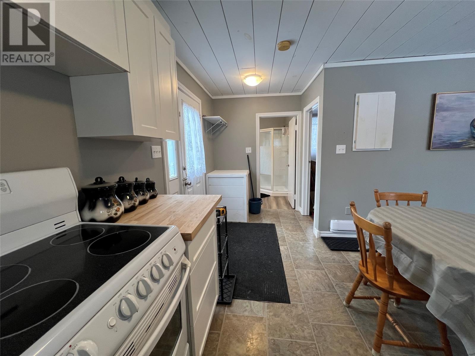 2 Sunset Drive Property Photo 17