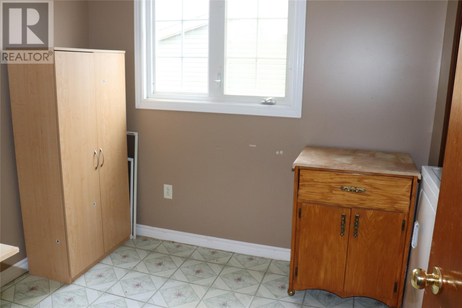 101 Queen Street Property Photo 12