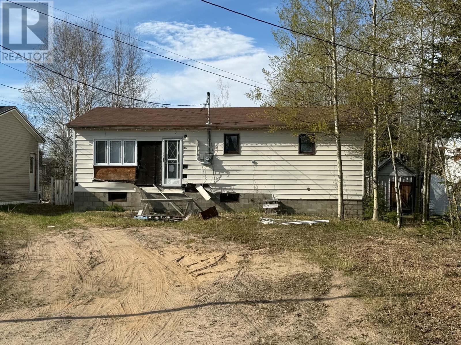 16 Pleasant Avenue Property Photo 1