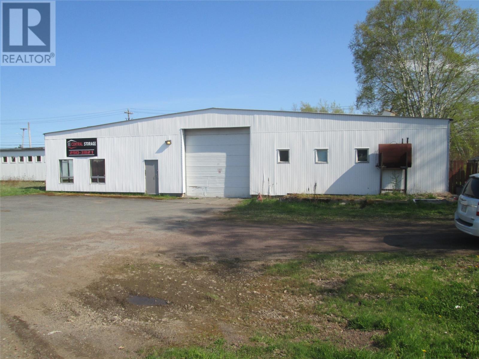 2 Cobbs Lane Property Photo 11