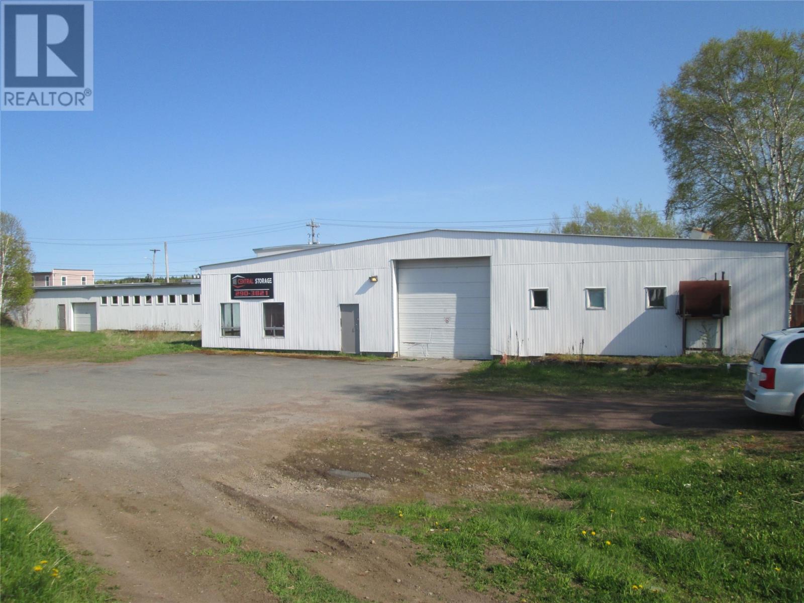 2 Cobbs Lane Property Photo 12