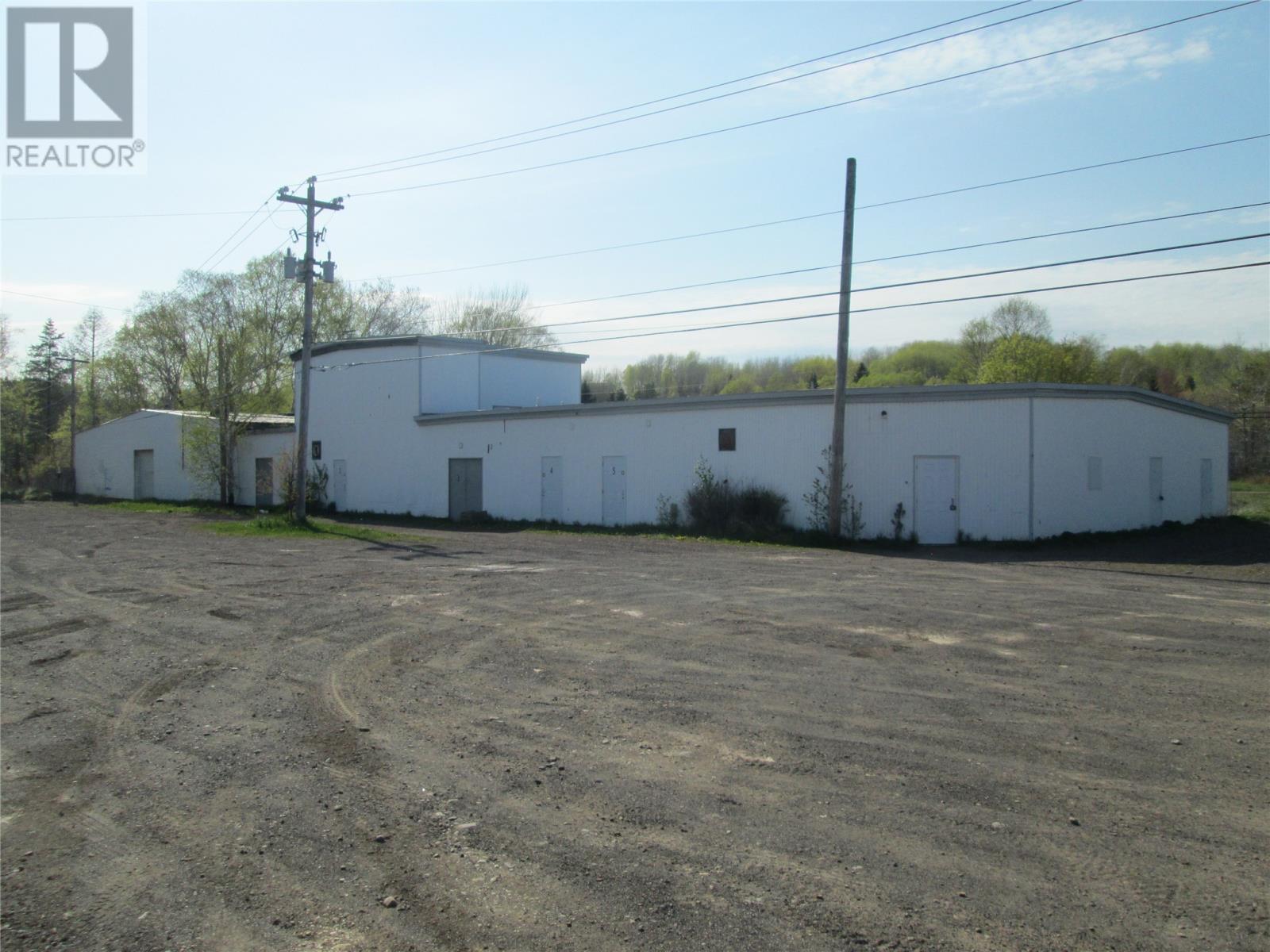 2 Cobbs Lane Property Photo 18
