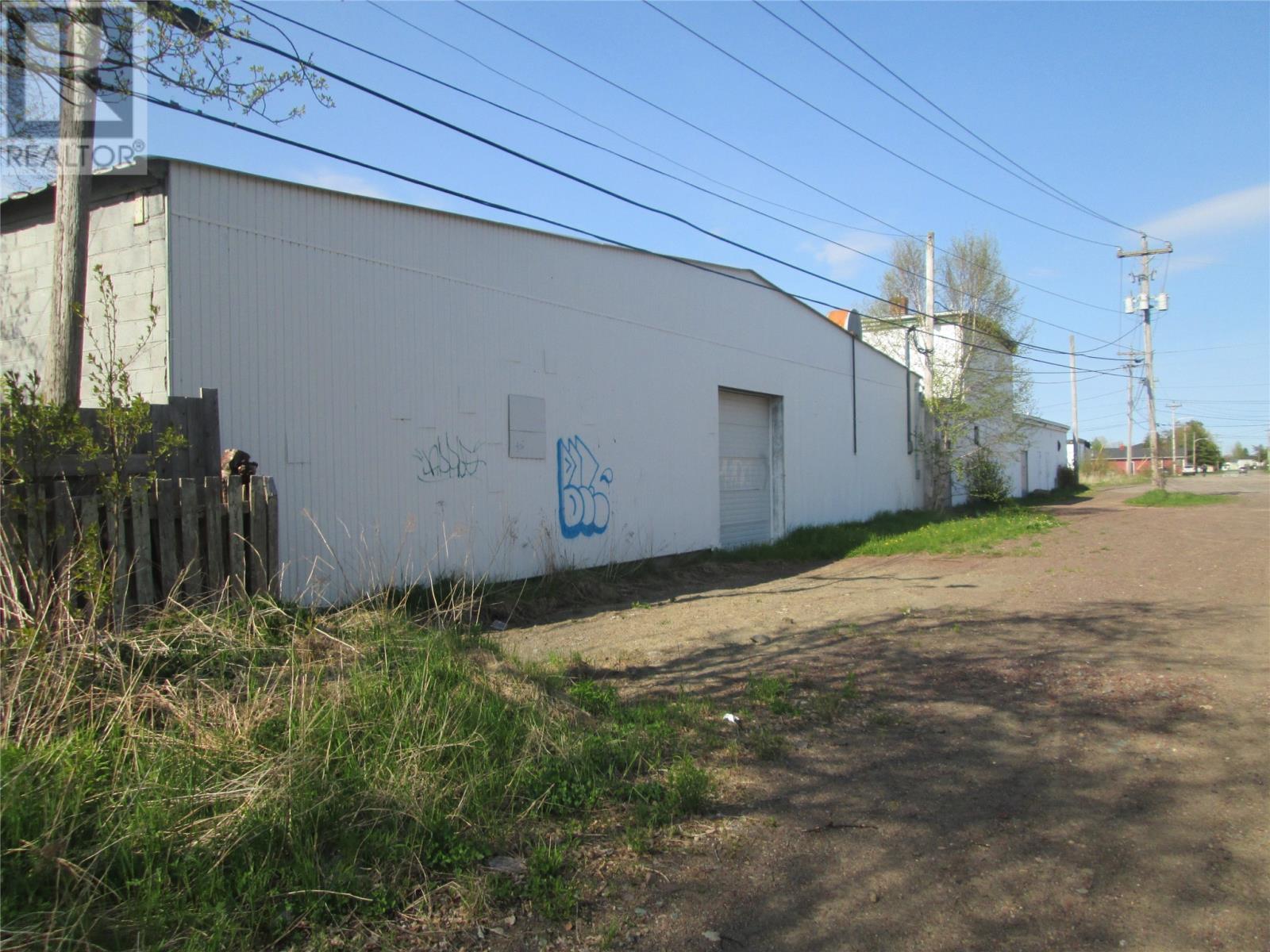 2 Cobbs Lane Property Photo 23