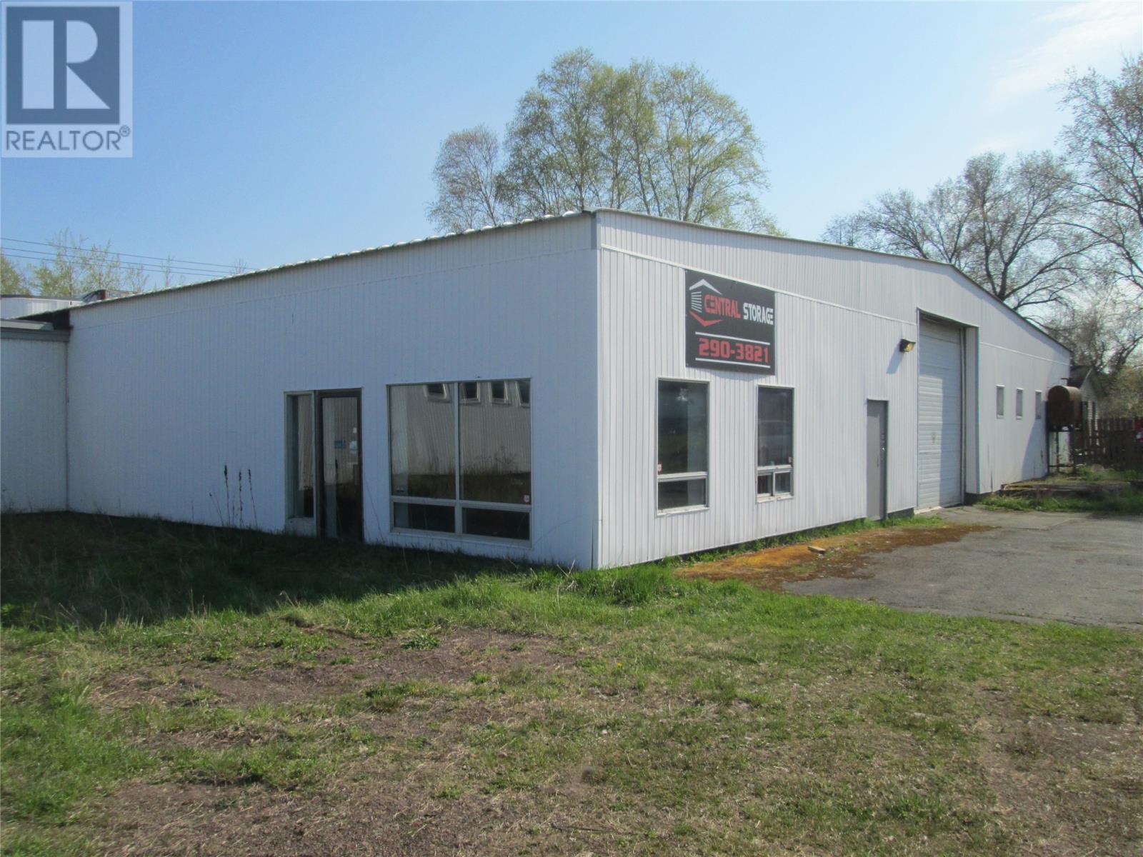 2 Cobbs Lane Property Photo 24