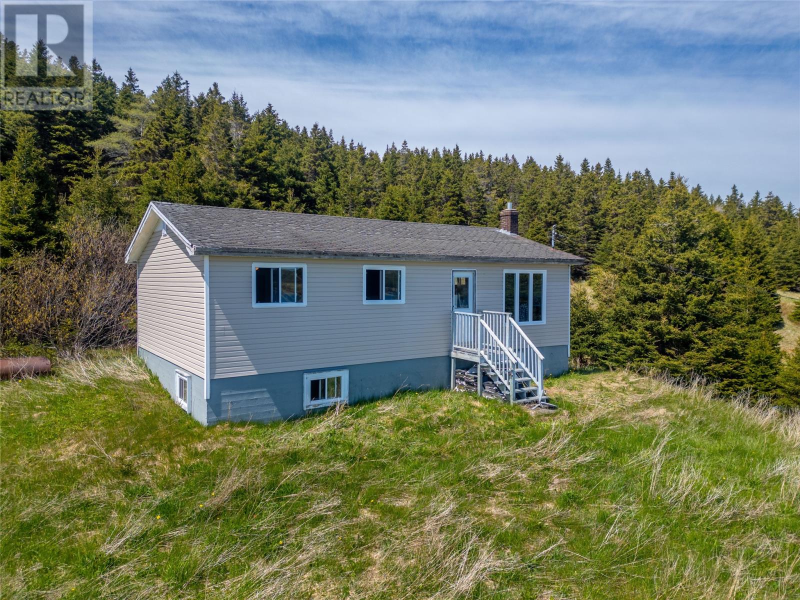 592 Main Road Property Photo 1