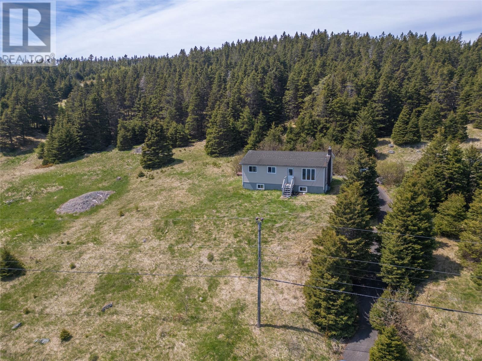592 Main Road Property Photo 2