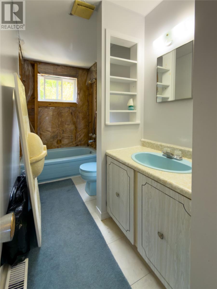 592 Main Road Property Photo 13