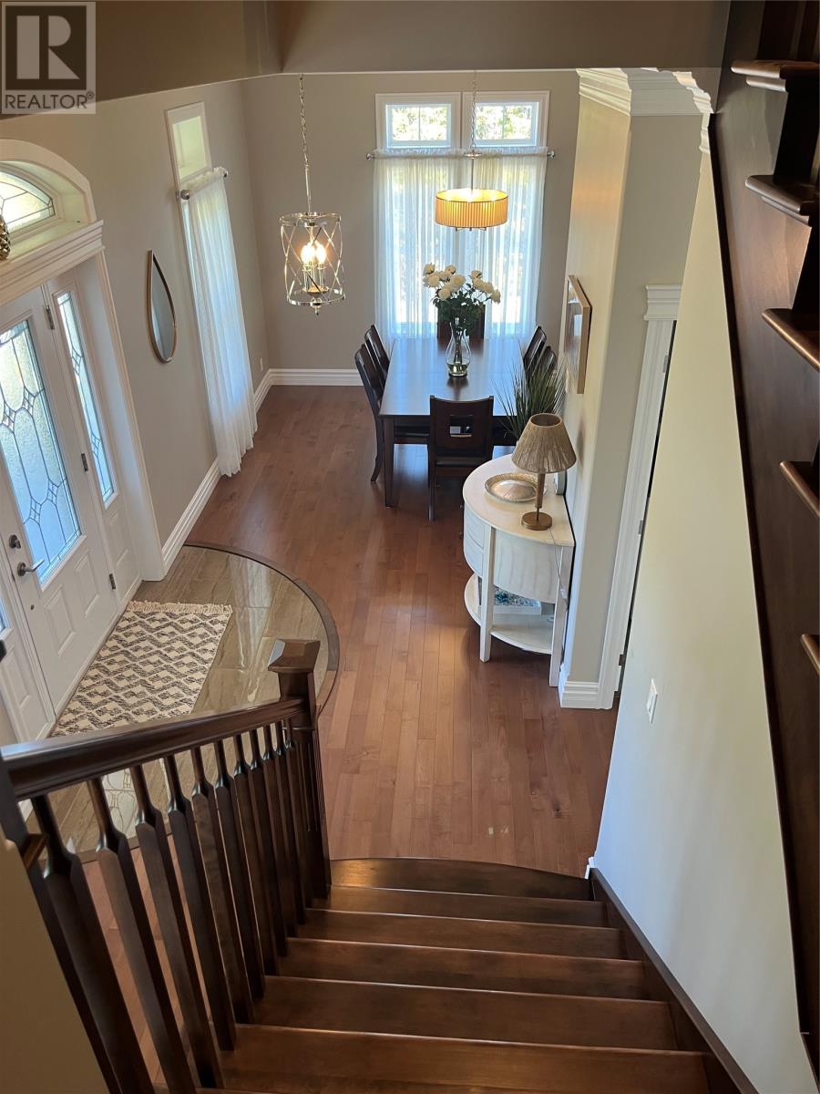 237 John Cabot Drive Property Photo 4