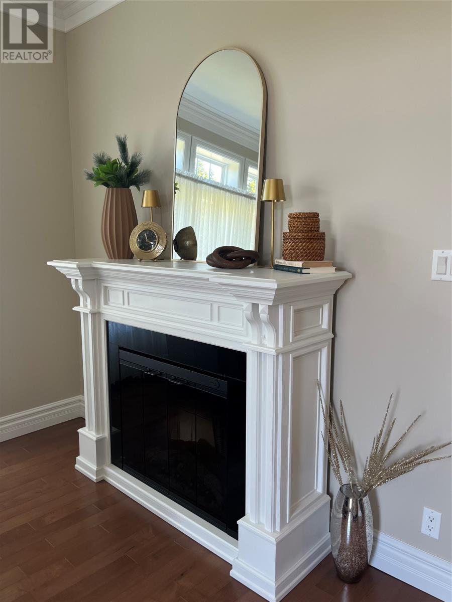 237 John Cabot Drive Property Photo 8