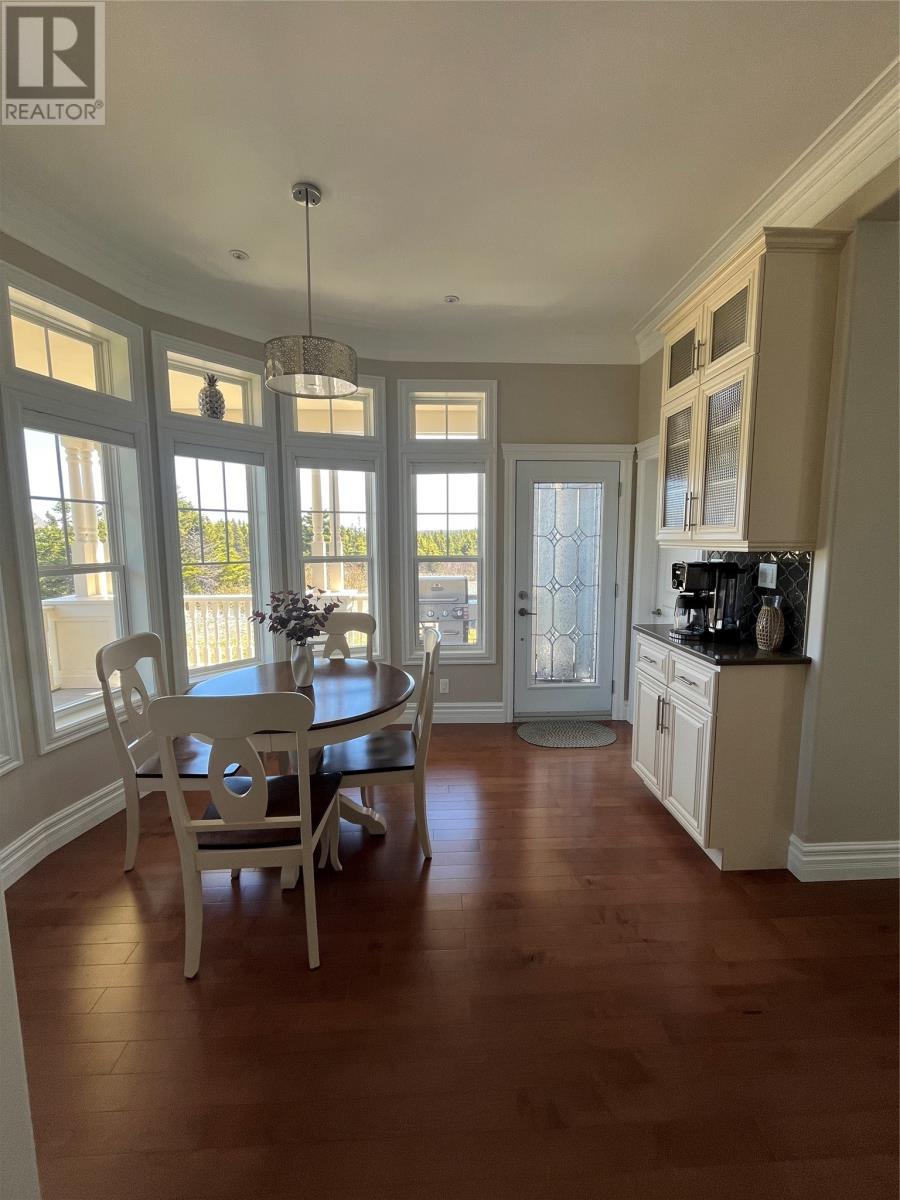 237 John Cabot Drive Property Photo 14