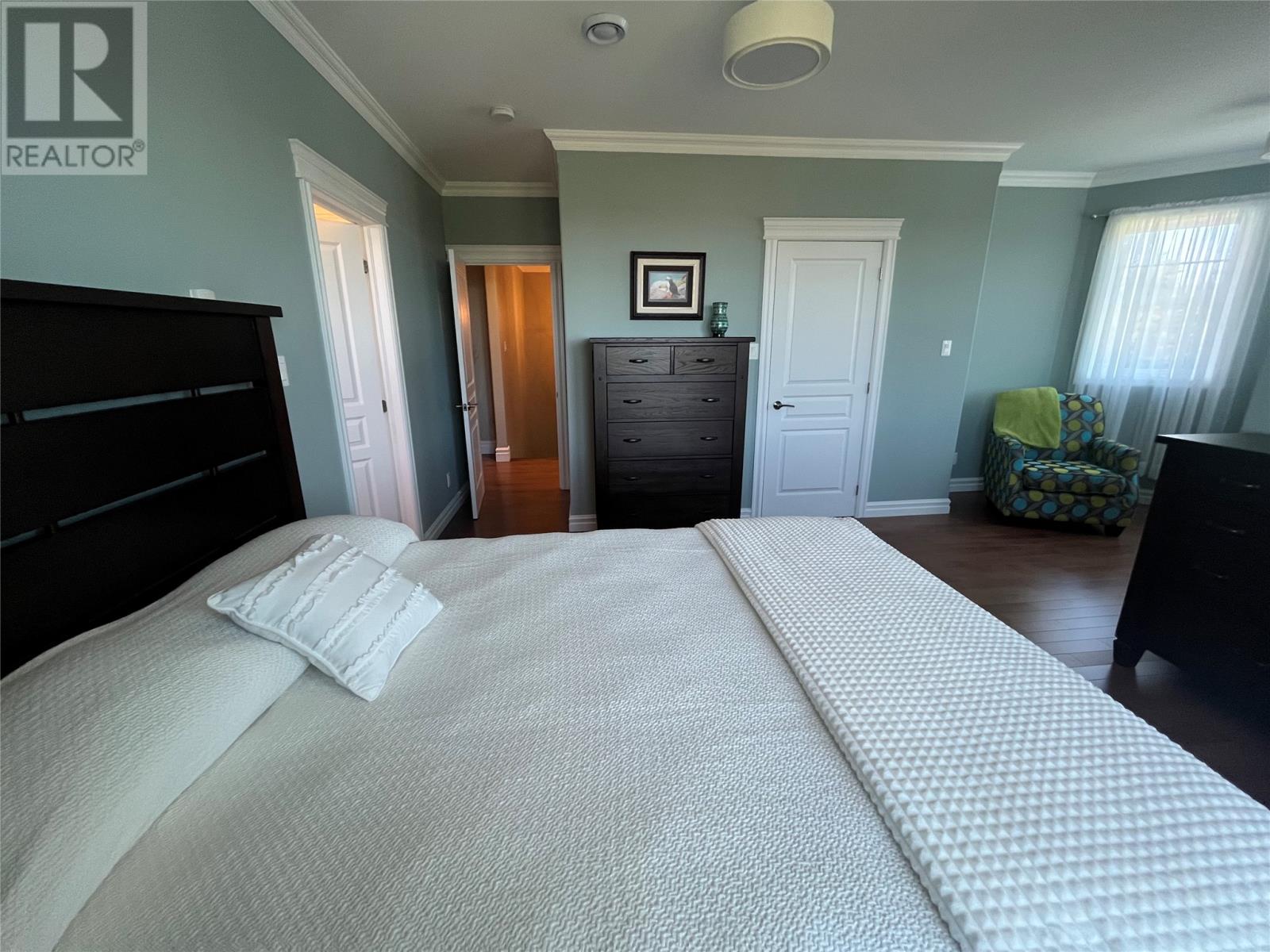 237 John Cabot Drive Property Photo 29