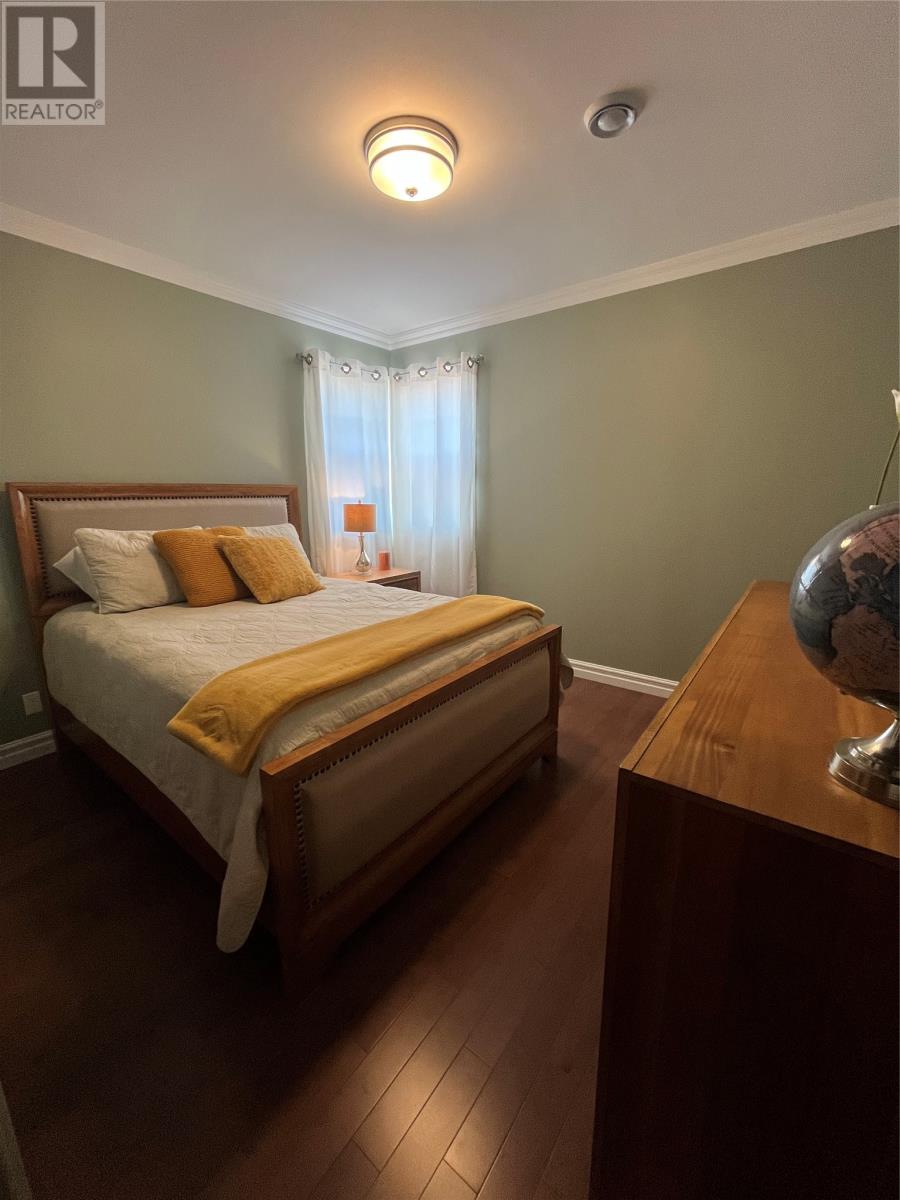 237 John Cabot Drive Property Photo 33