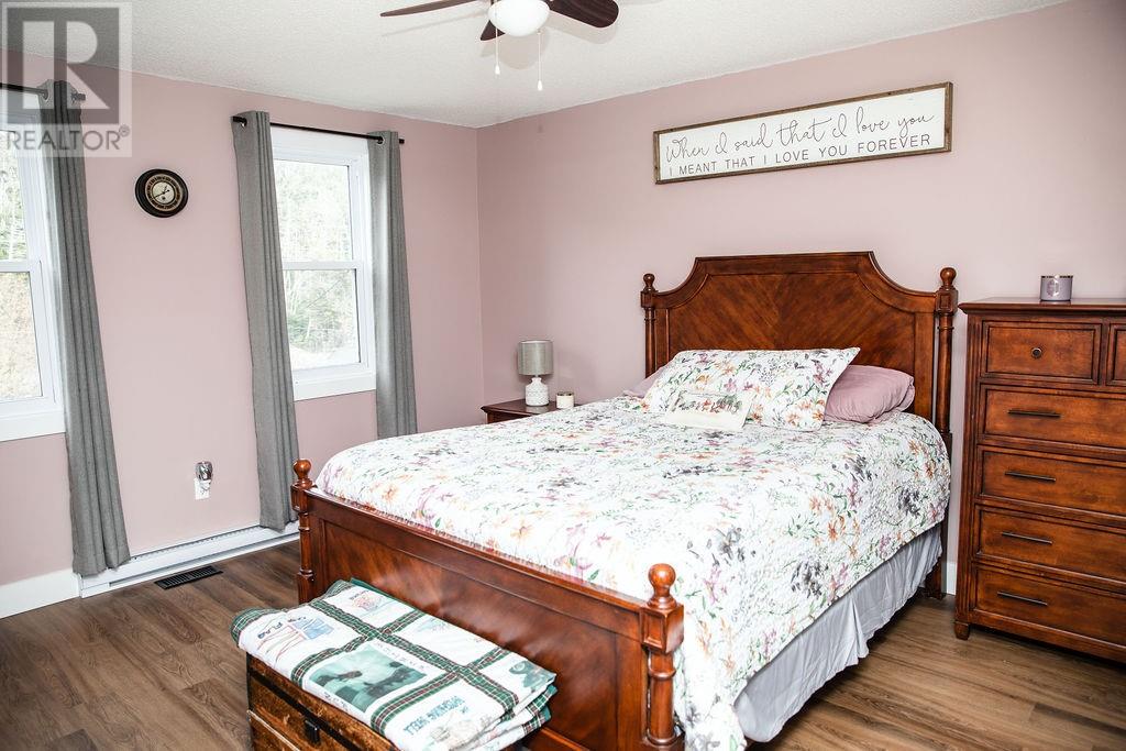 27 Main Road Property Photo 29