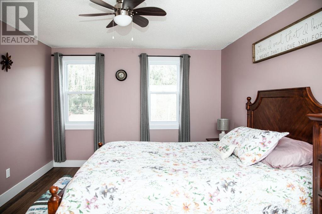 27 Main Road Property Photo 30