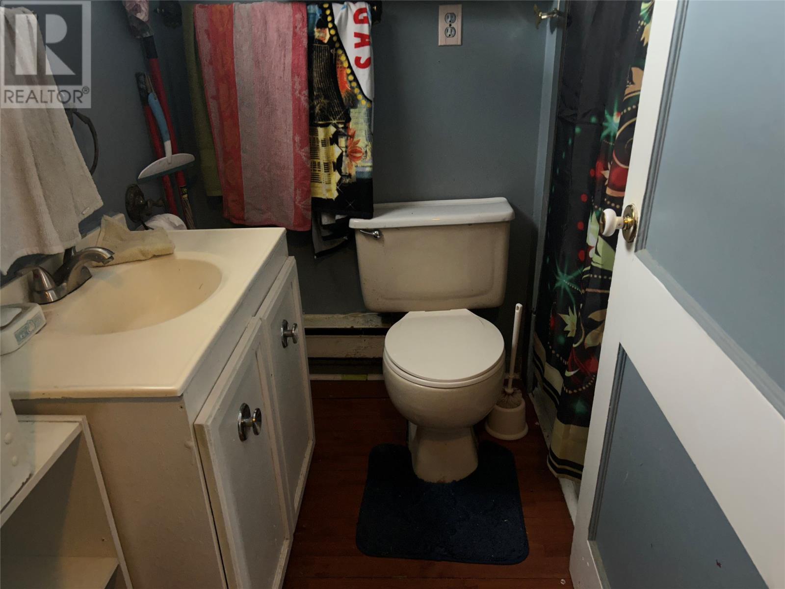 3-5 Roan Street Property Photo 17