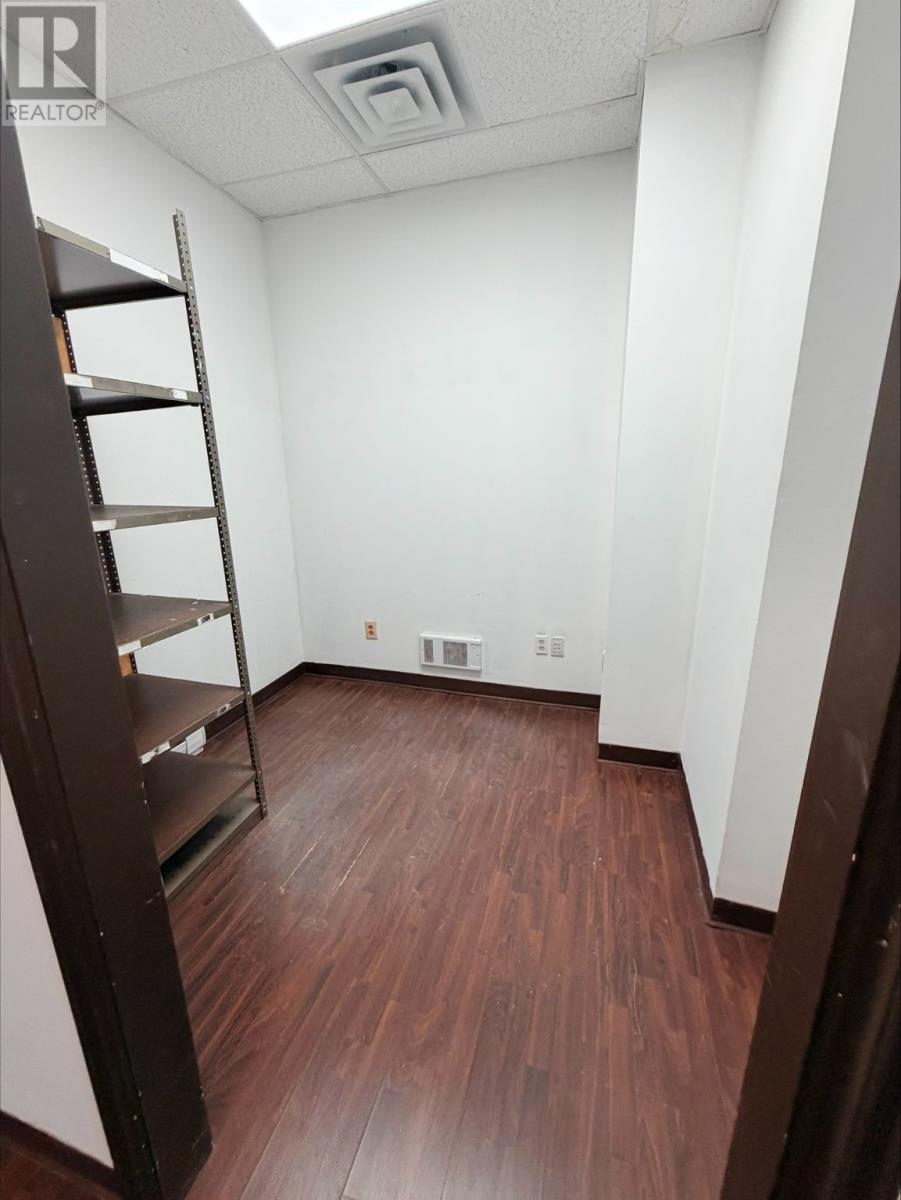 210 Kenmount Road Property Photo 12
