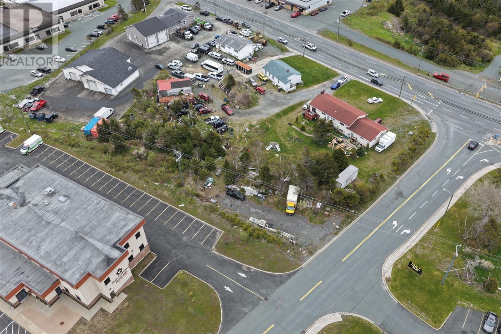 1186-1192 Topsail Road Property Photo 8