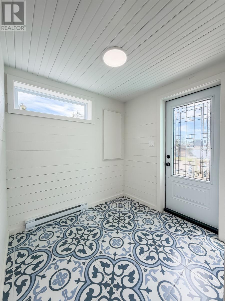 3 Parson's Point Property Photo 12