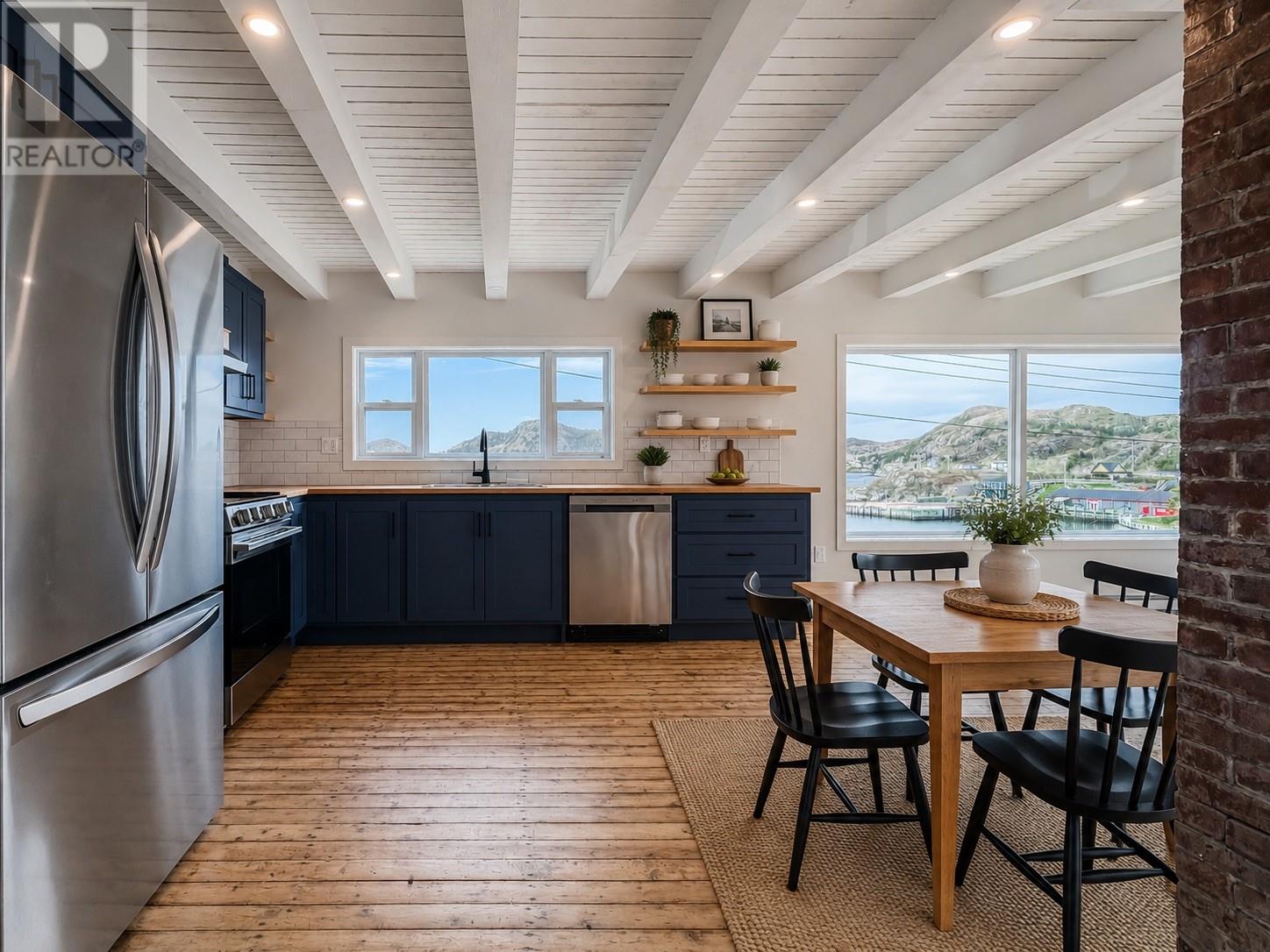 3 Parson's Point Property Photo 17