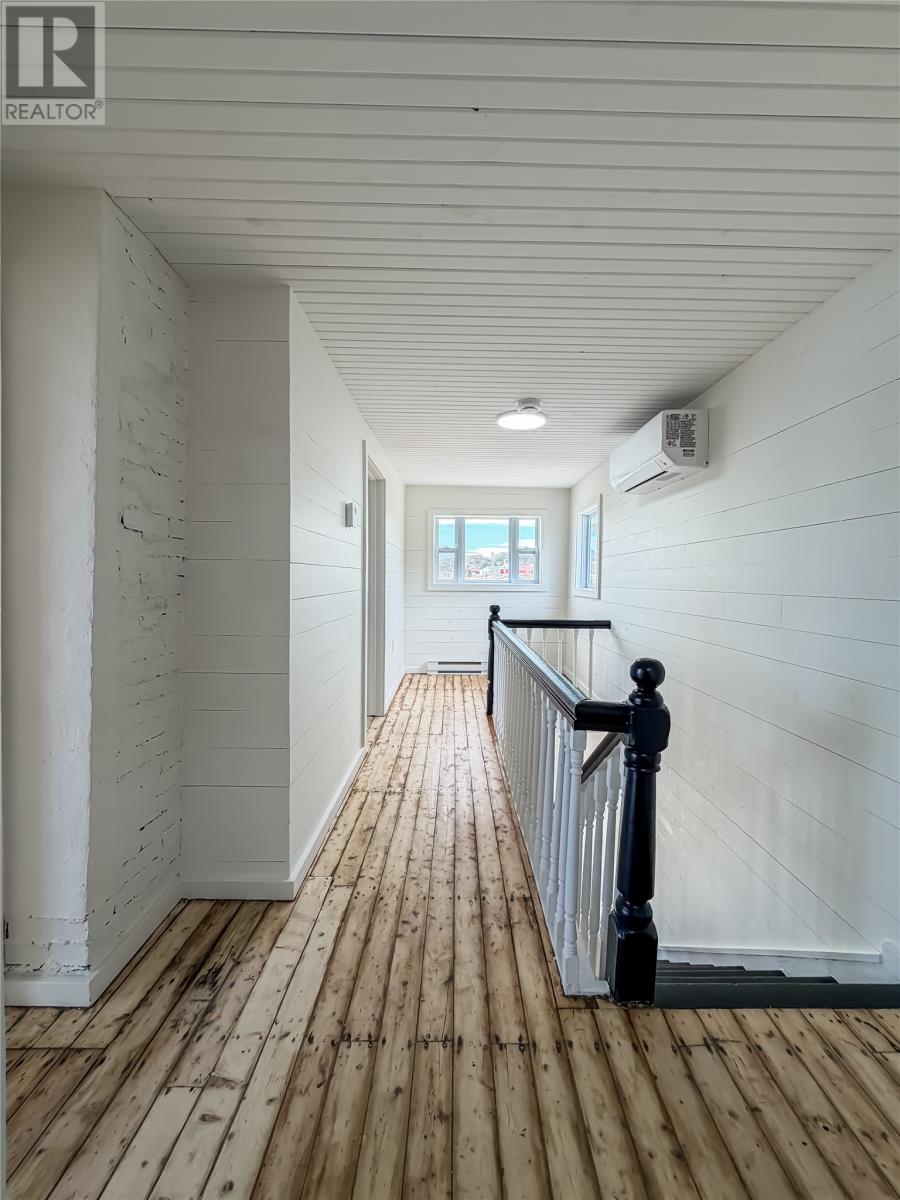 3 Parson's Point Property Photo 30