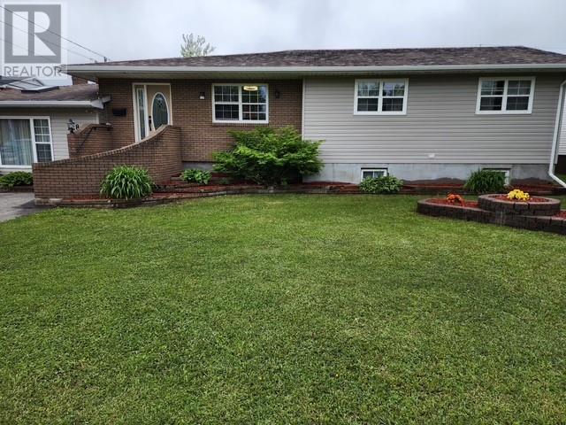 128 Bennett Drive Property Photo 1