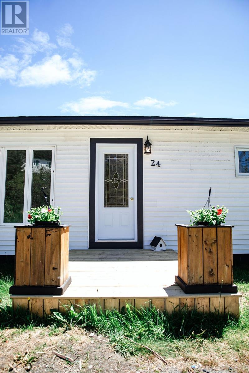 24 Cabot Lane Property Photo 3